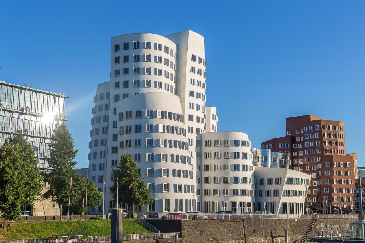 Medienhafen Dusseldorf Hotel Exterior photo